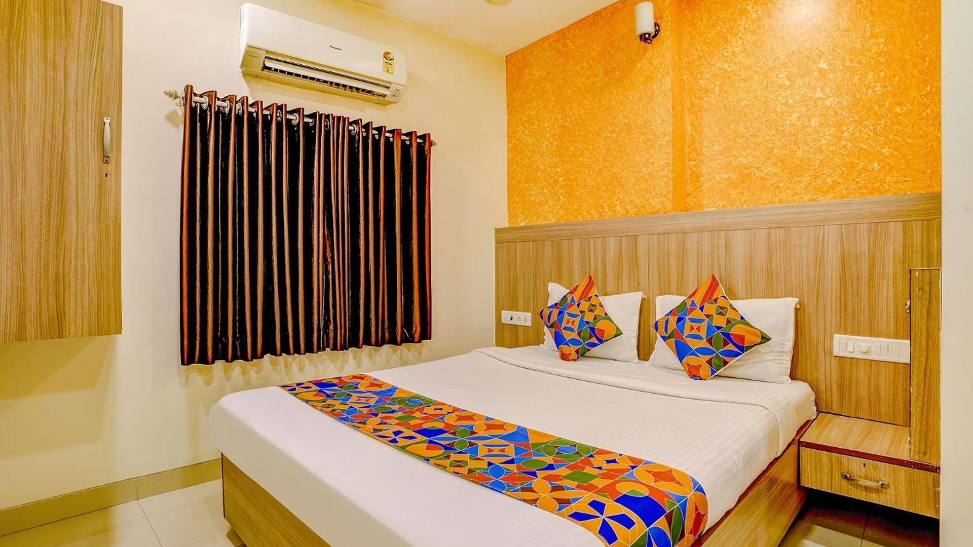 Hotel Fabhotel Prakash - Nr International Airport Mumbai