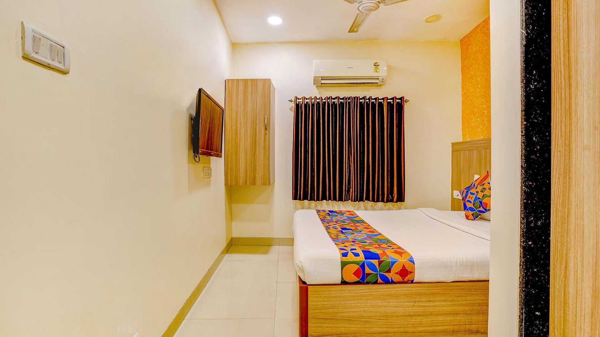 Fabhotel Prakash - Nr International Airport Hotel 3*