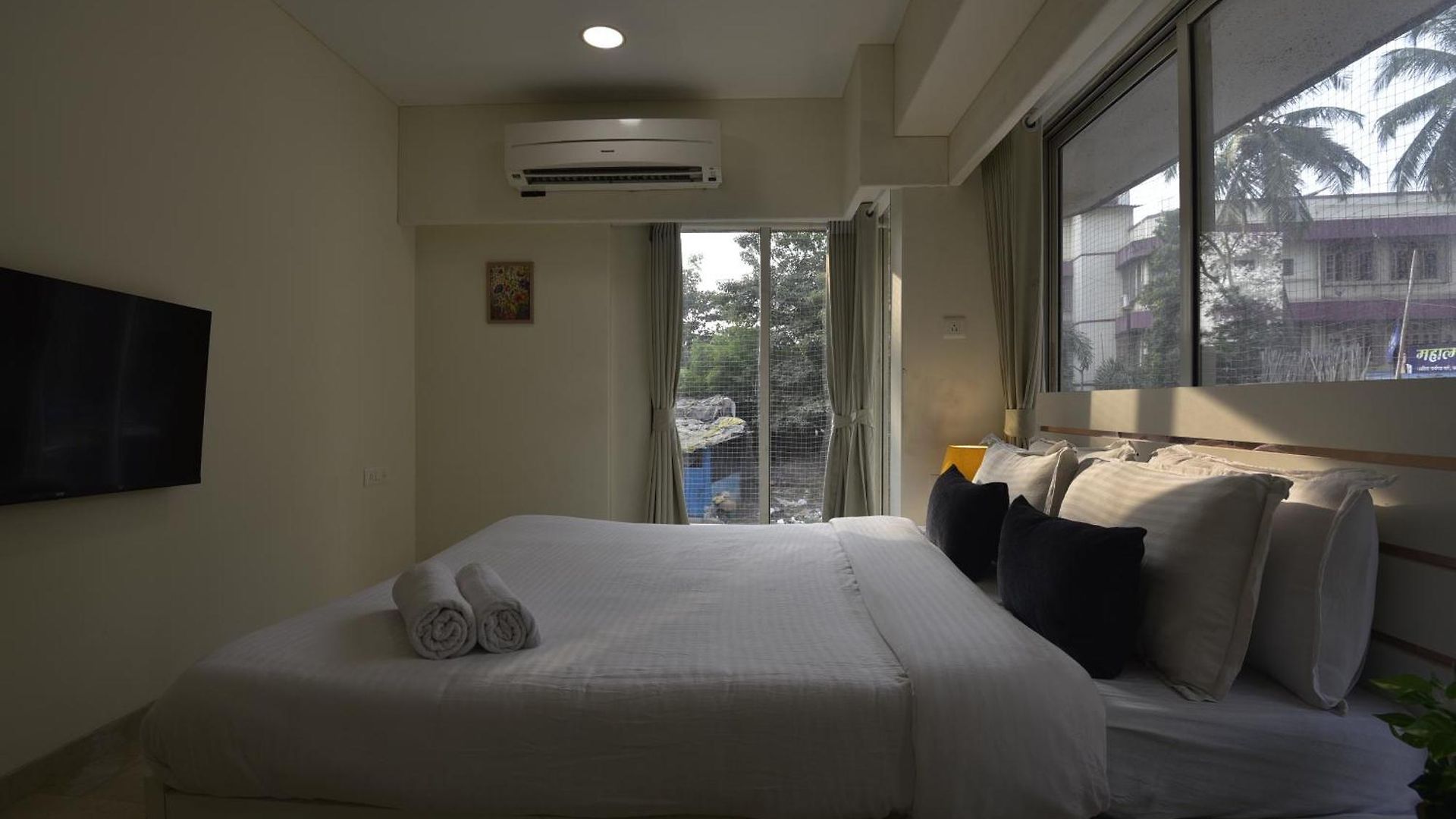 Hsquare Utopia 3* Mumbai