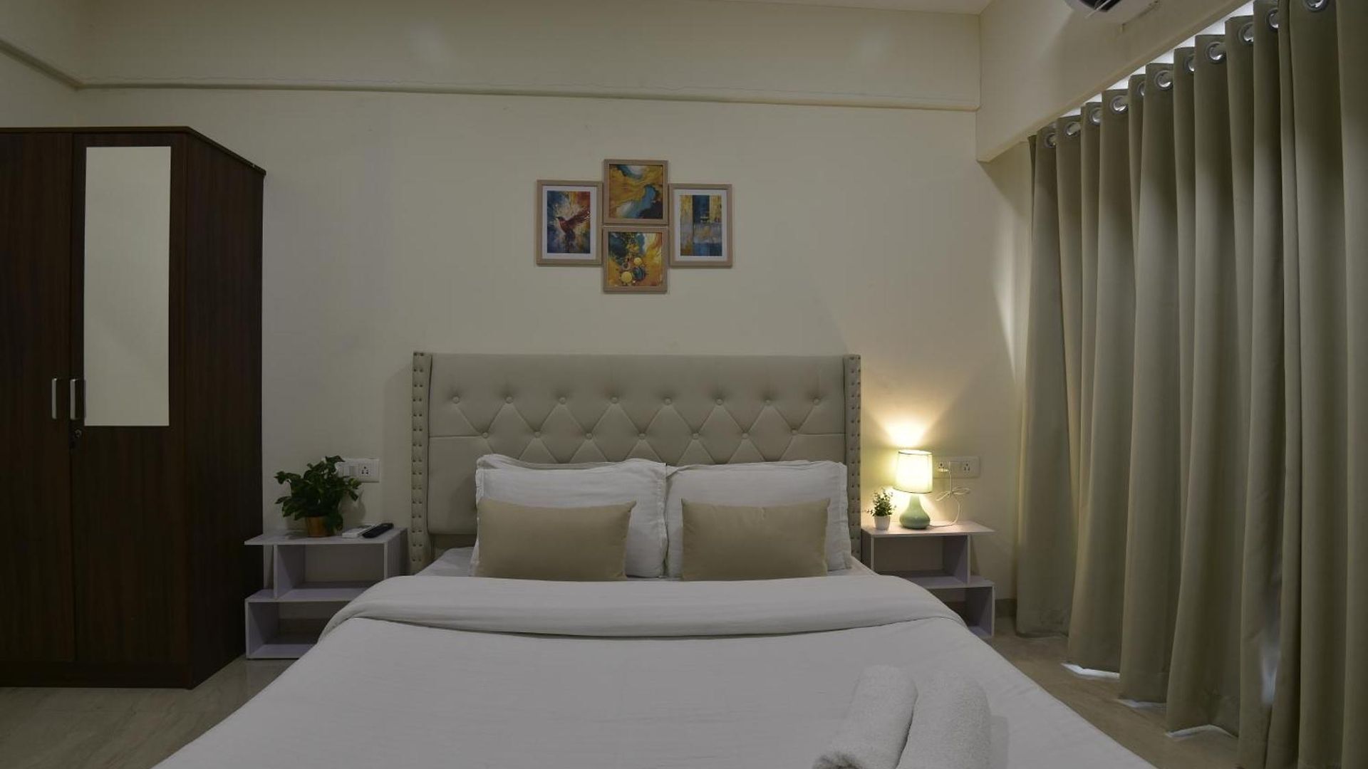 Hsquare Utopia Hotel