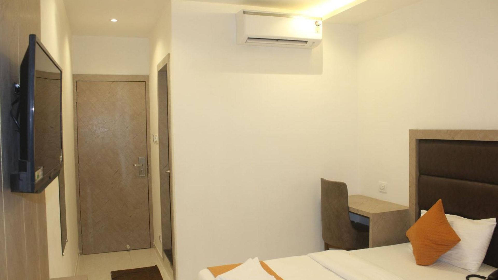 Hotel Metro Mumbai