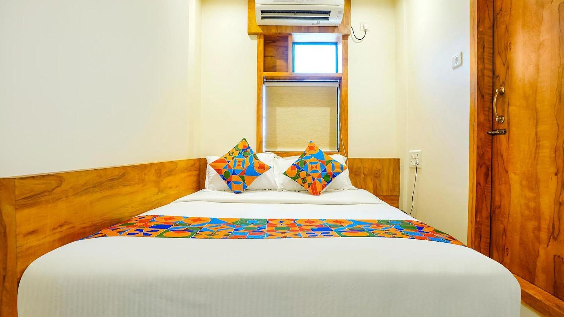 Hotel Amber Indore Palace 4*