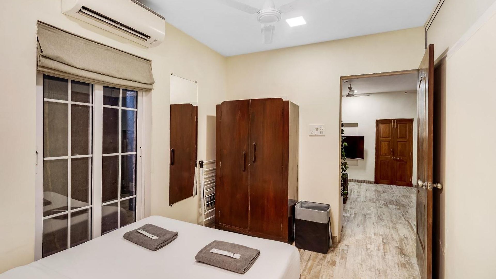 Cleo 1bhk Khar W By The Company Bed & Breakfast 4*