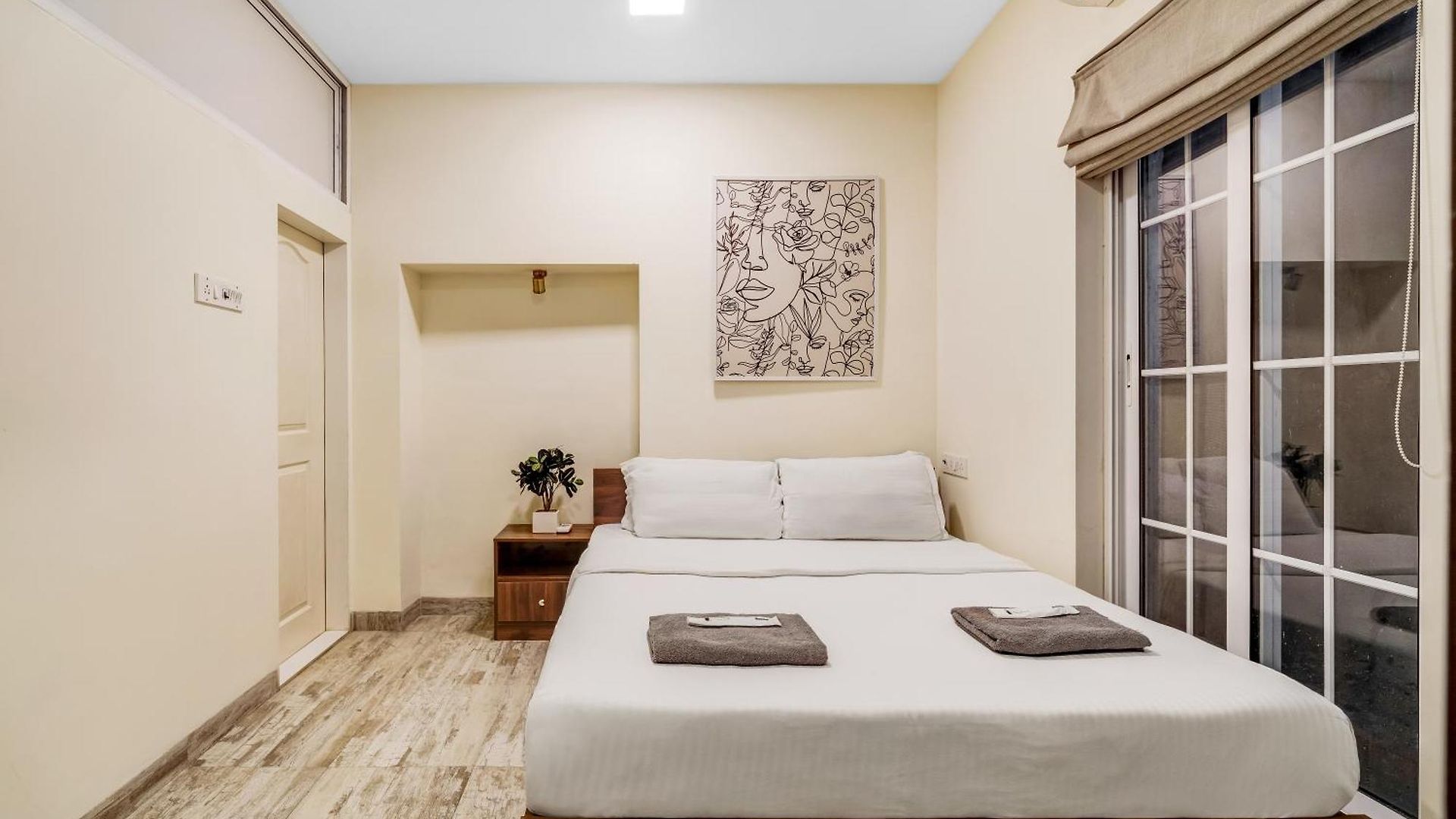 Cleo 1bhk Khar W By The Company Bed & Breakfast 4*