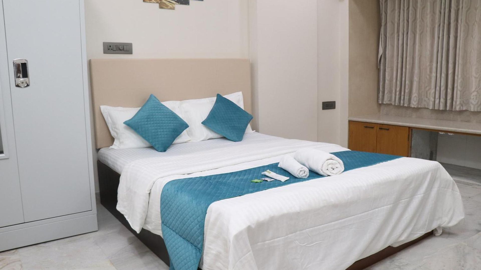 Zenith Homes - Powai Aparthotel Mumbai