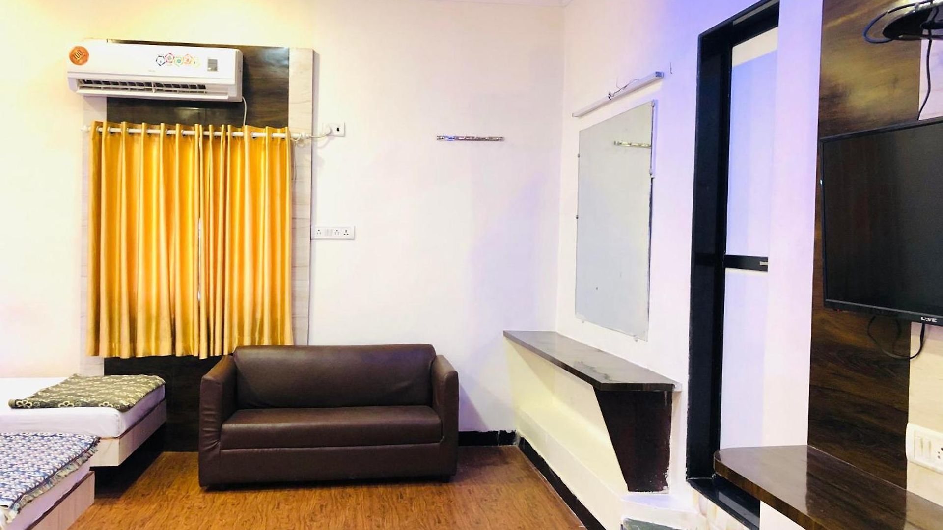 Volga 2 Hotel Mumbai