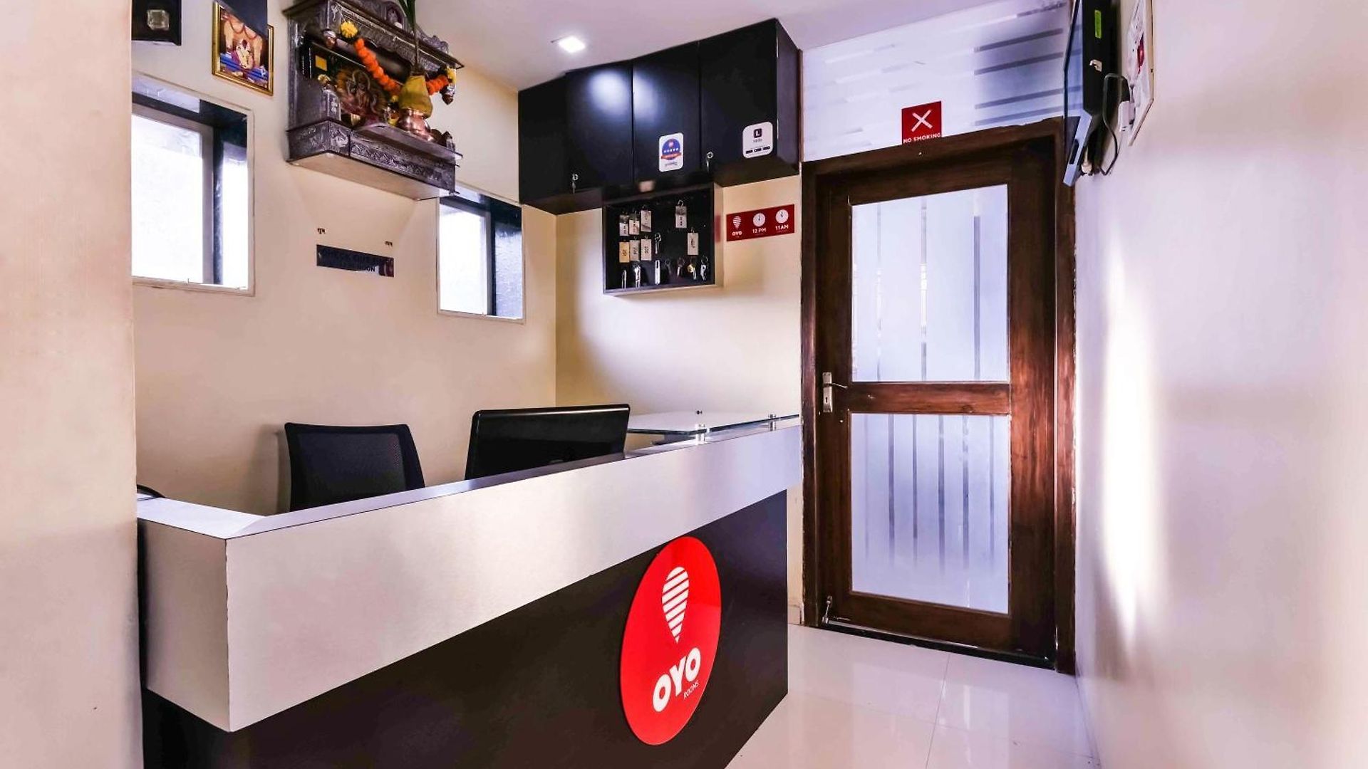 New Shree Niwas Hotel