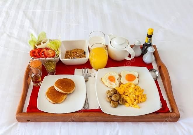 Airport-intl Airport Near To Airport & Bkc Us Consulate 2*