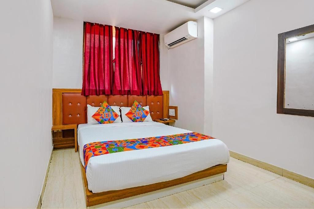 Glitz Diamond - Nr Bkc Guest house 2*