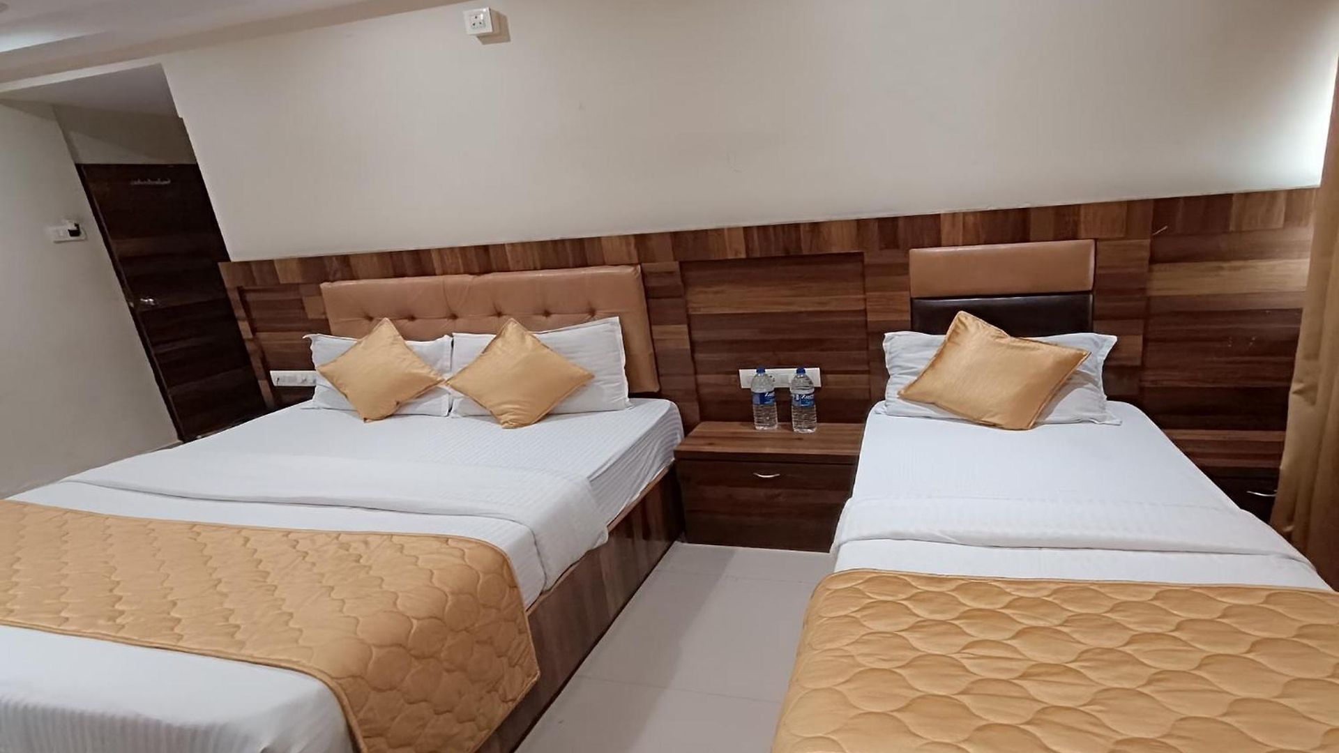 Rk Hotel-near Grant Road Railway Station Mumbai