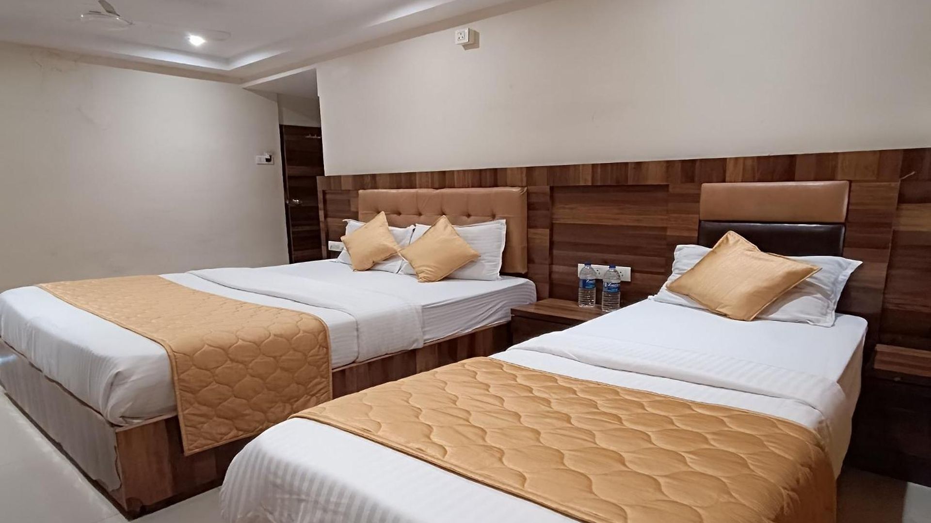 Rk Hotel-near Grant Road Railway Station Mumbai