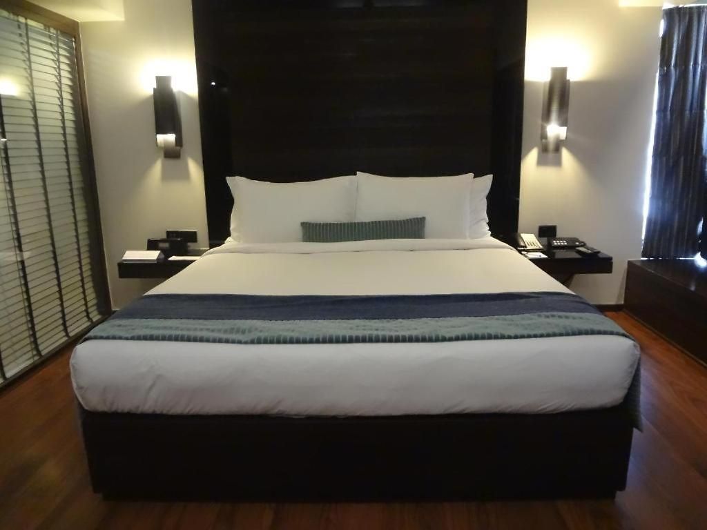 Svenska Design Andheri