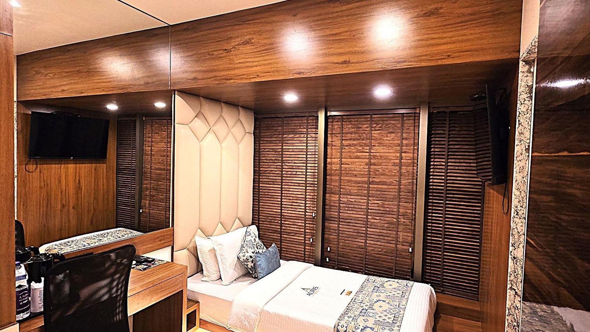 Hotel Auris & Banquets, International Airport Mumbai