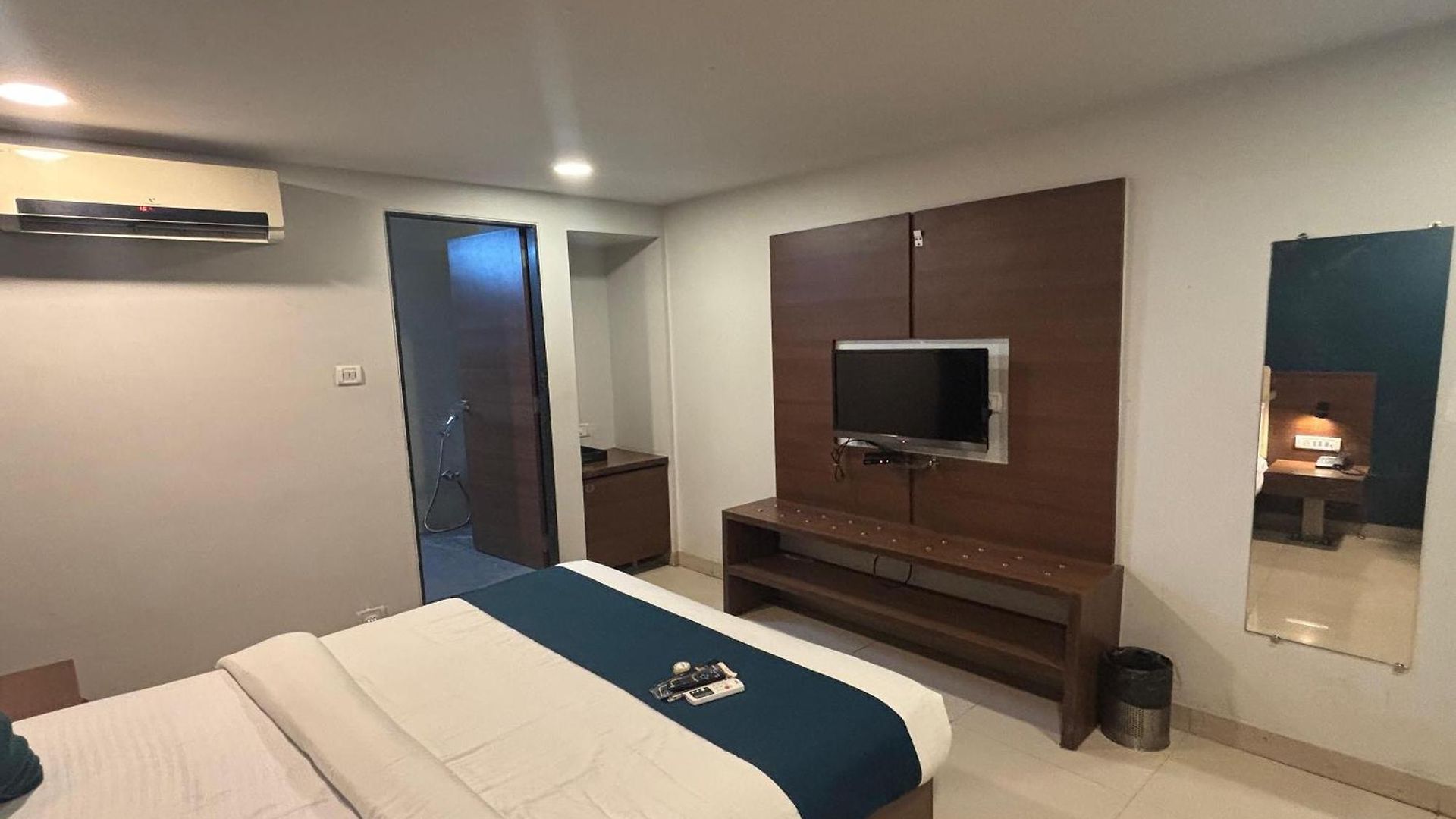 Hotel Concord Galaxy Mumbai