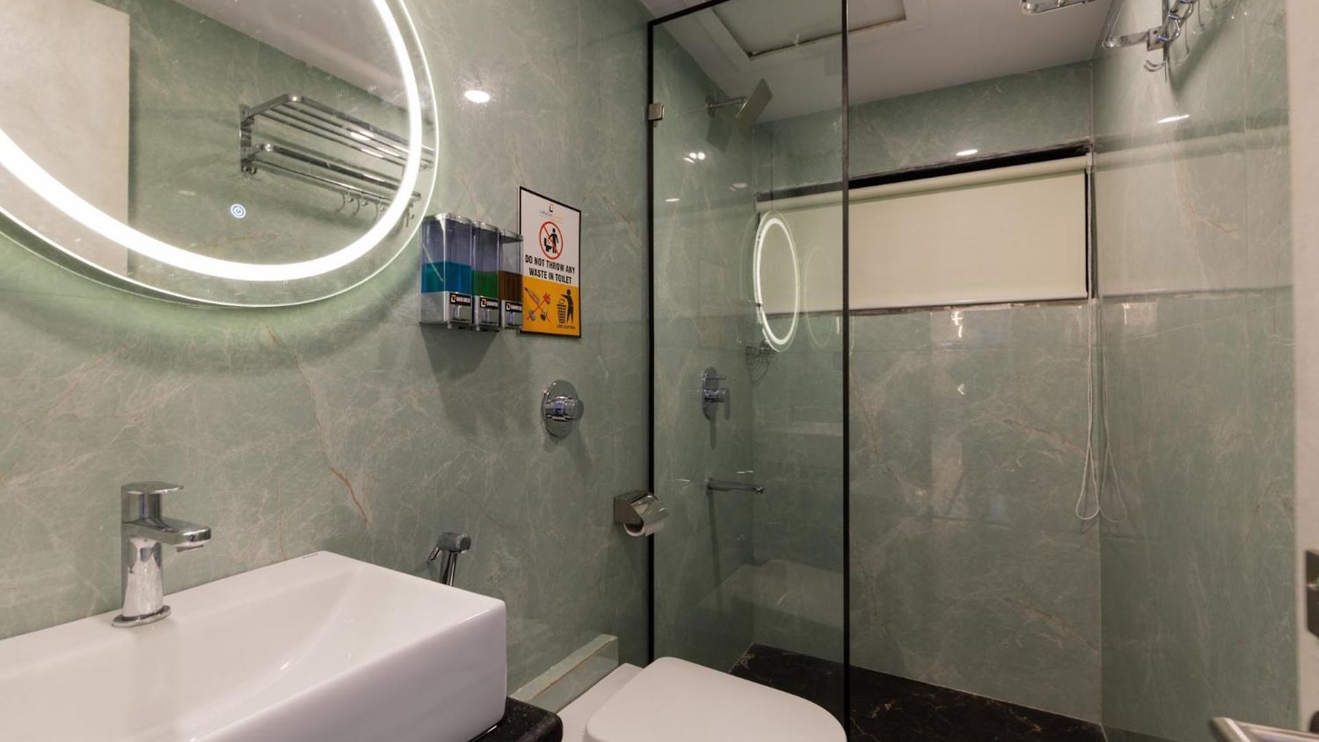 Larmont Luxury 3*