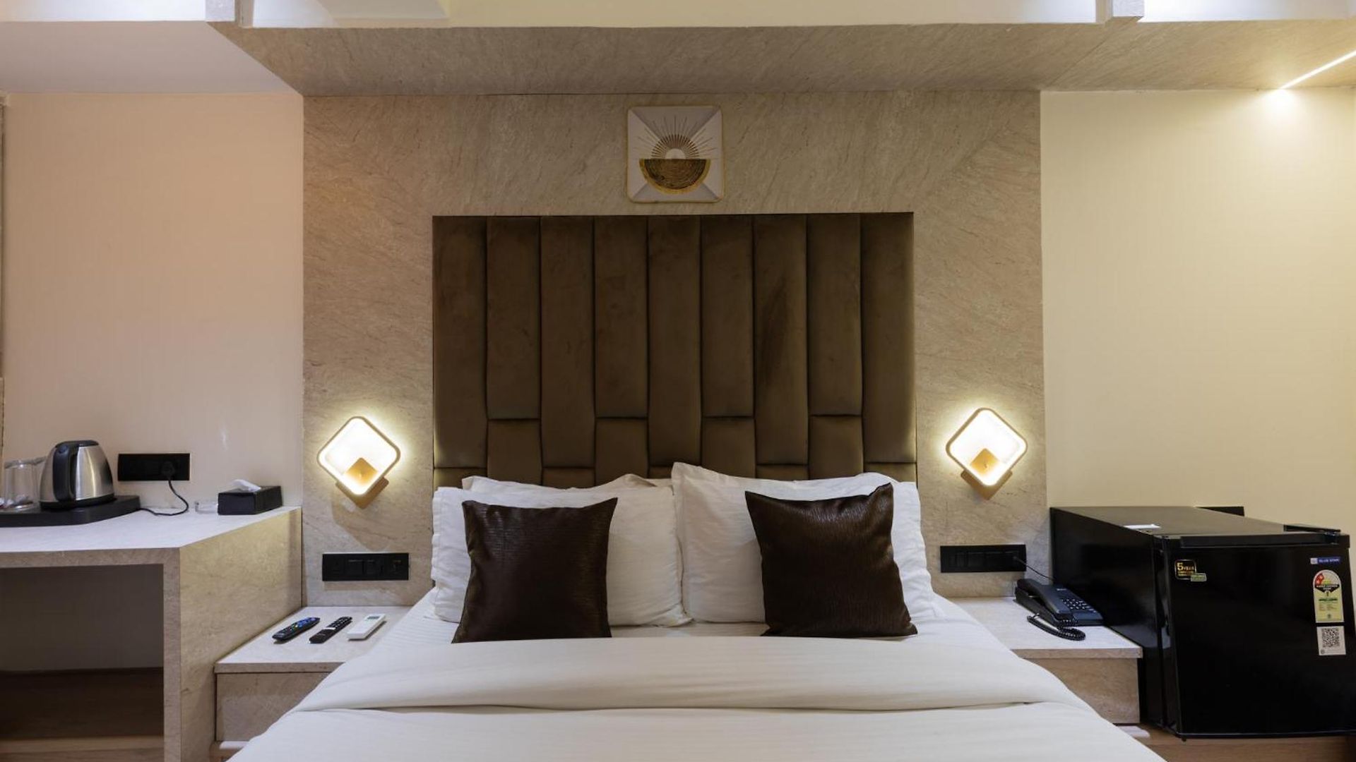 Larmont Luxury Hotel