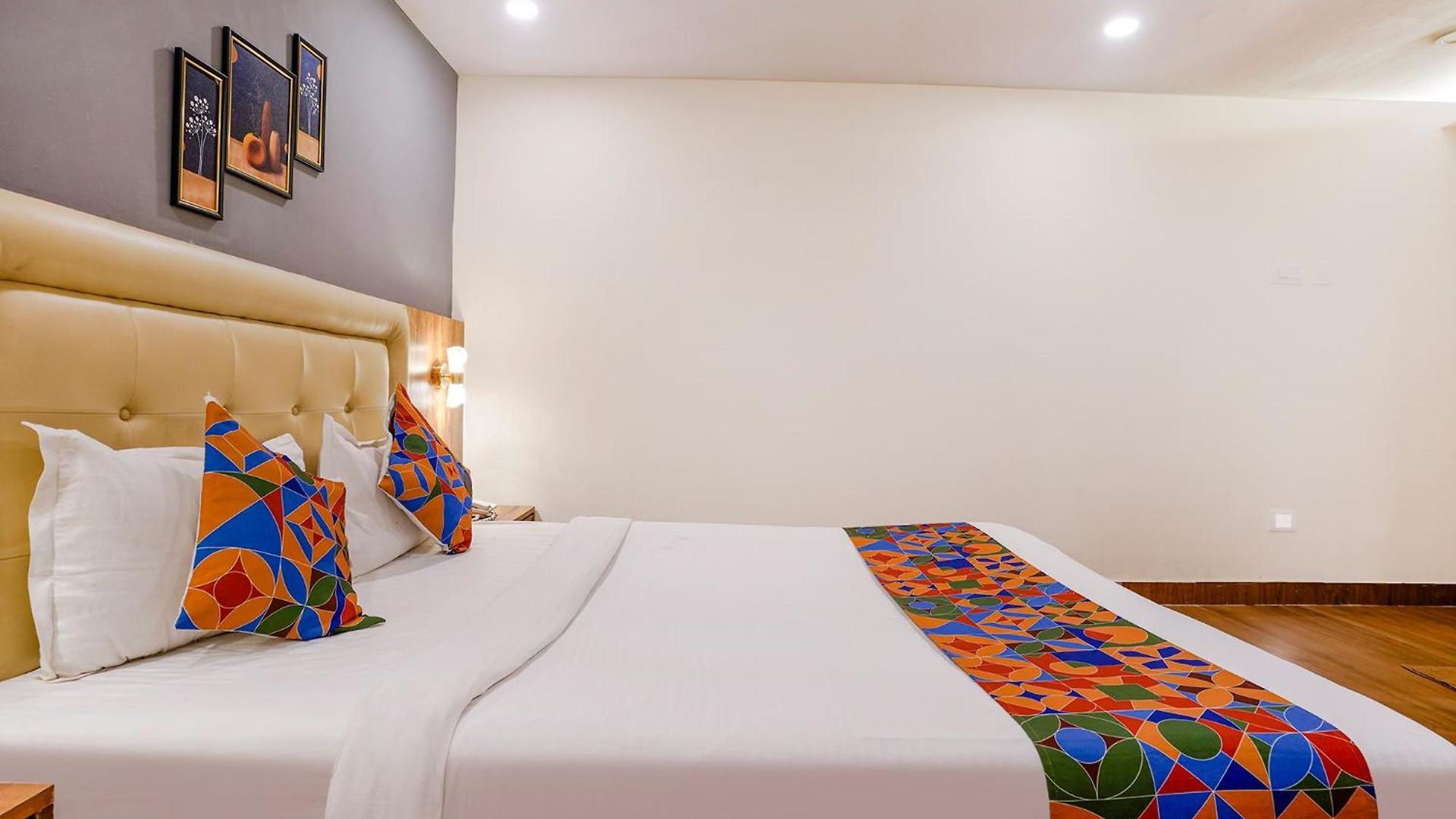 Hotel Fabhotel Grand Prime - Nr Nesco Exhibition Centre