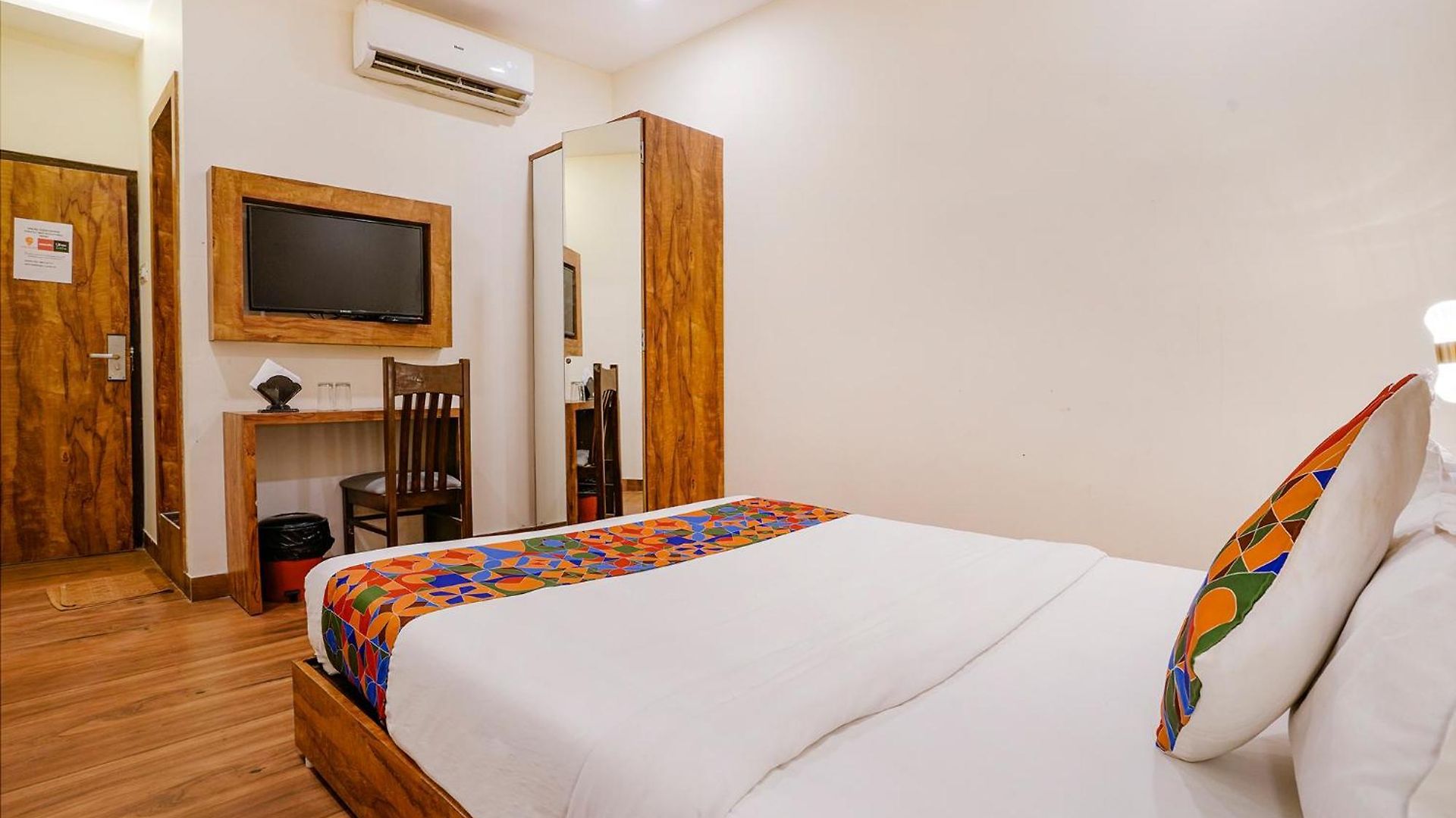 Hotel Fabhotel Grand Prime - Nr Nesco Exhibition Centre