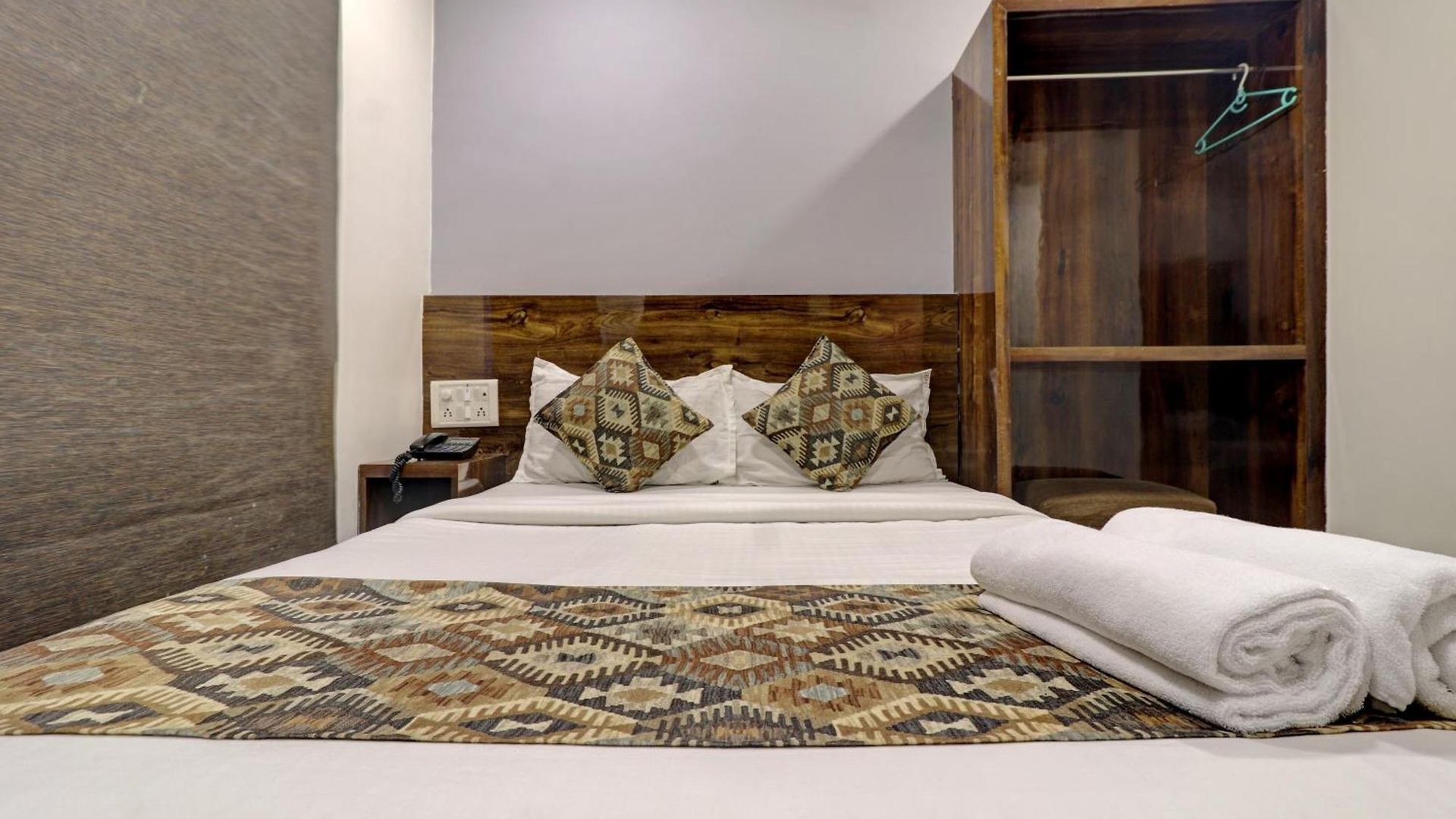 Hotel Merry Gold *