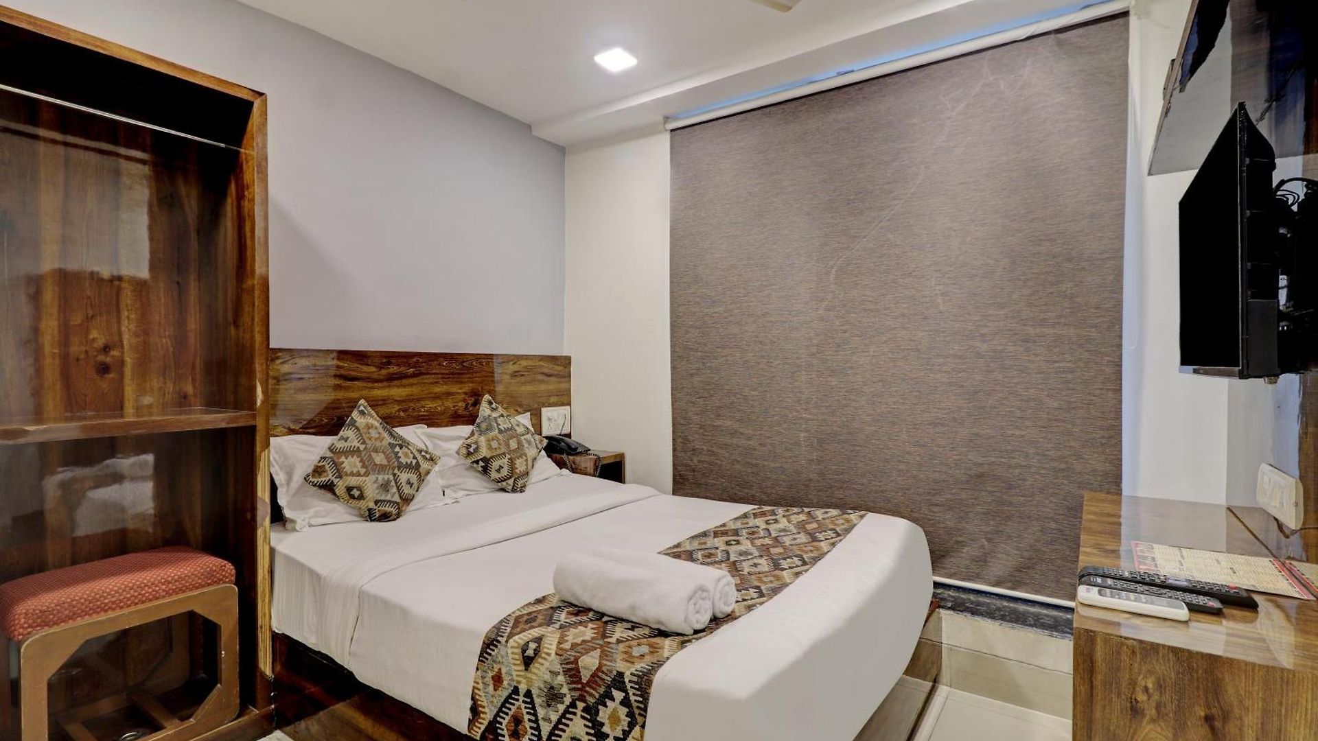 Merry Gold Hotel *