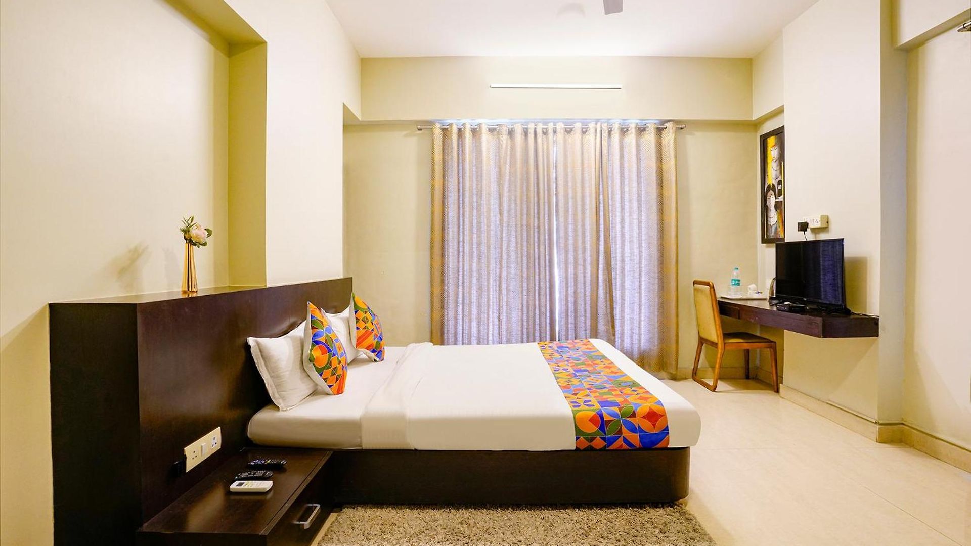 Hotel Fabhotel Corporate Bandra Mumbai