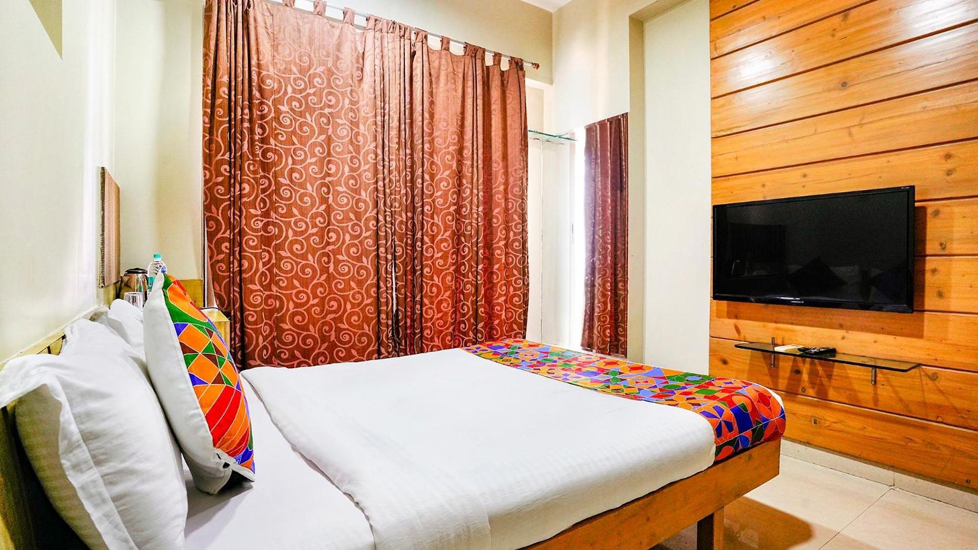 Hotel Fabhotel Corporate Bandra