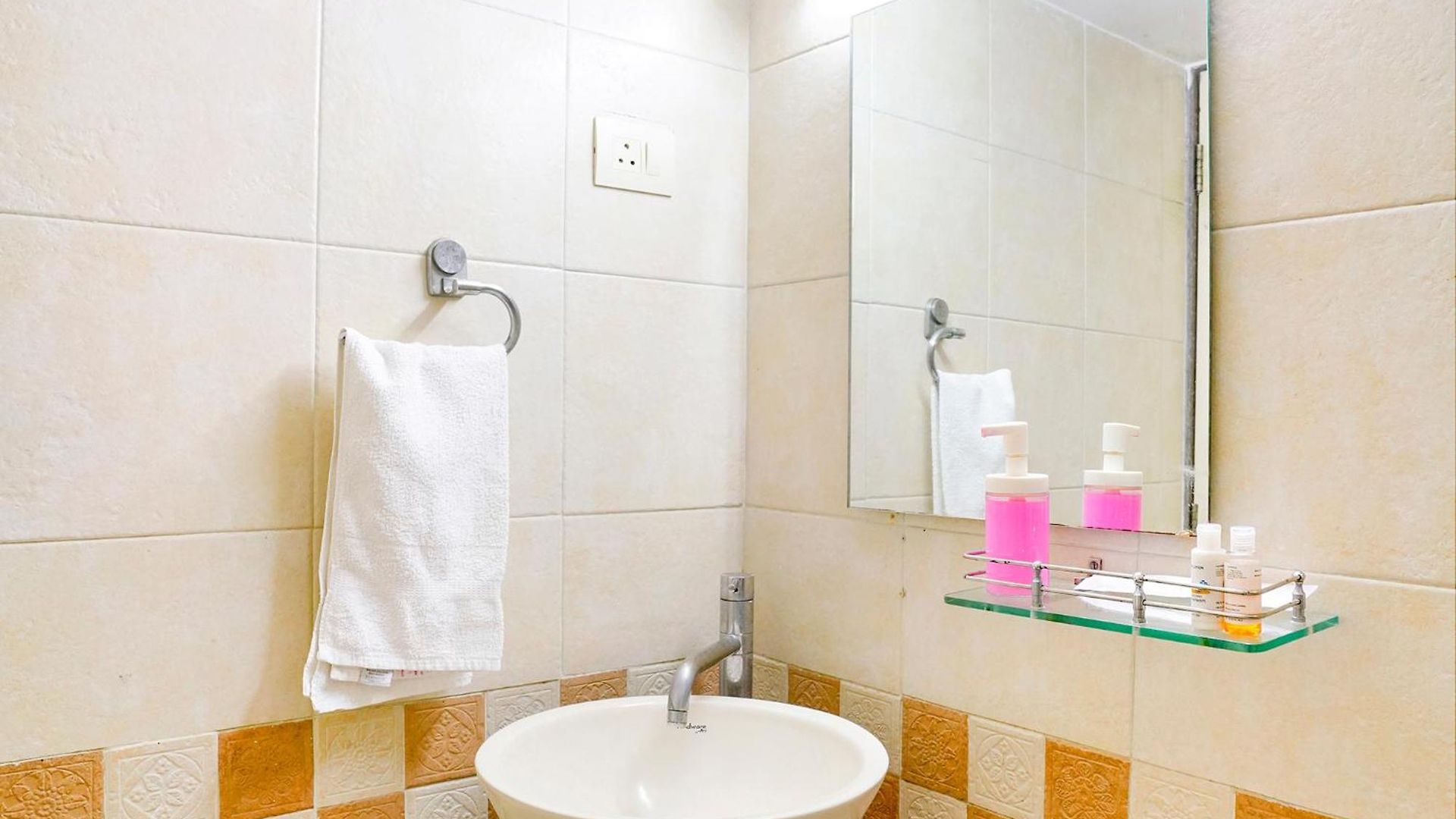 Fabhotel Corporate Bandra Hotel 3*