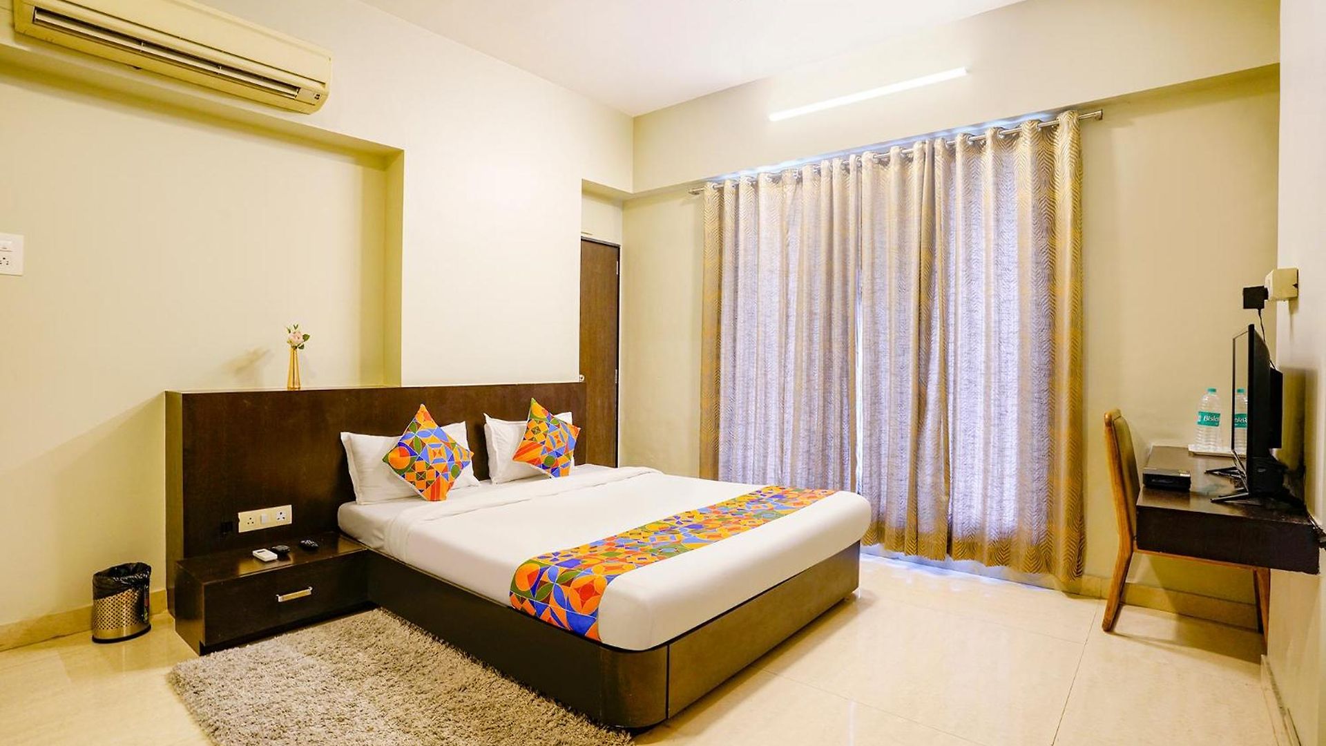 Hotel Fabhotel Corporate Bandra
