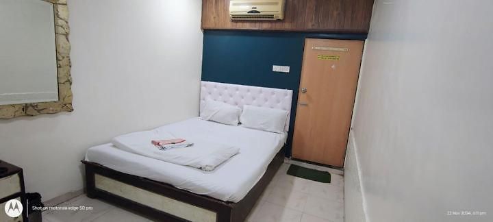 Om Sai Palace * Mumbai