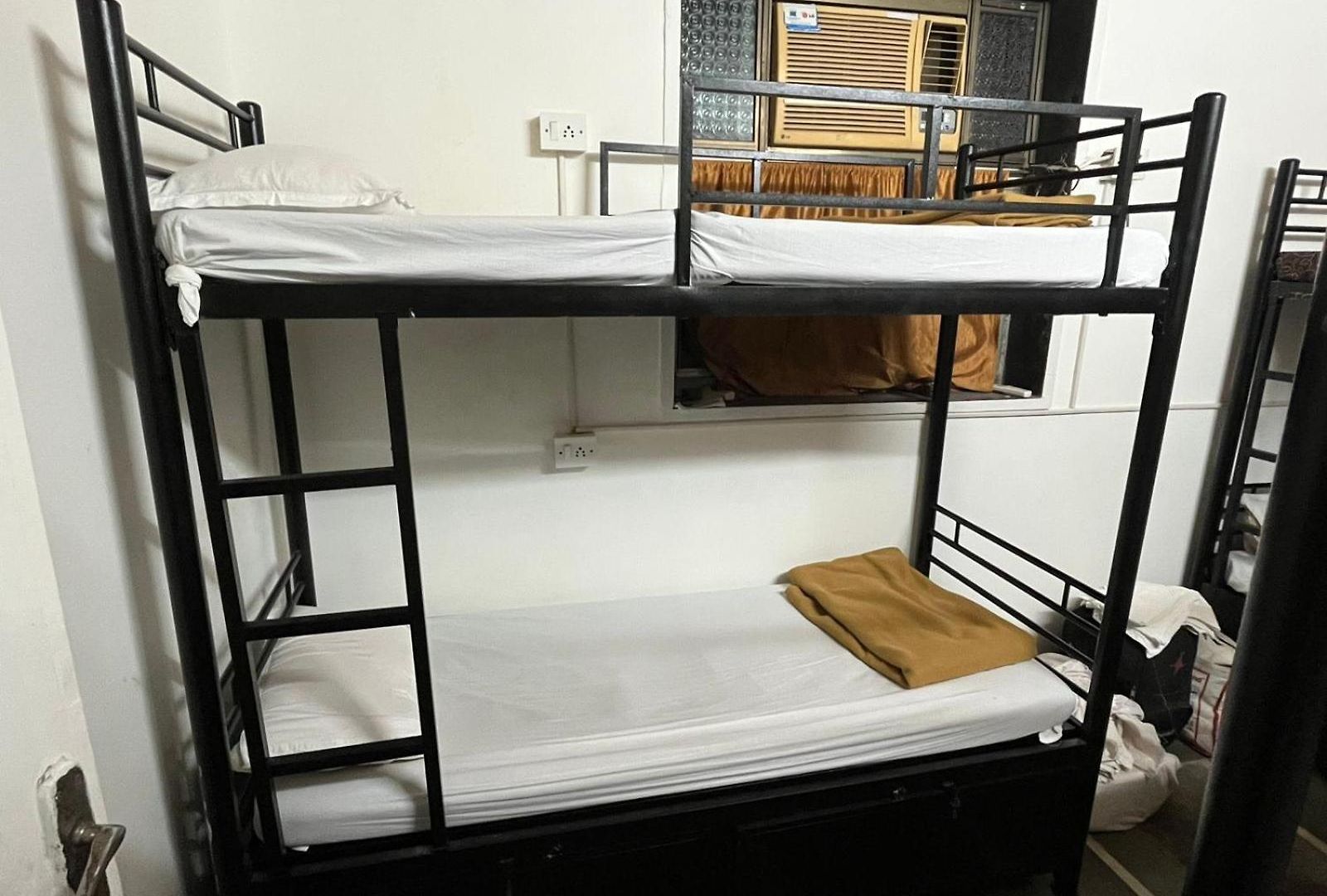 Hostel Solo *