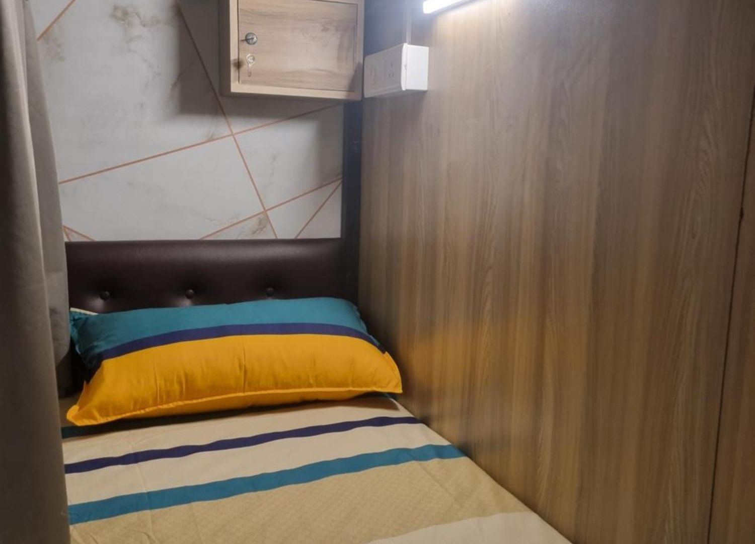 The Plaza Hostel Mumbai
