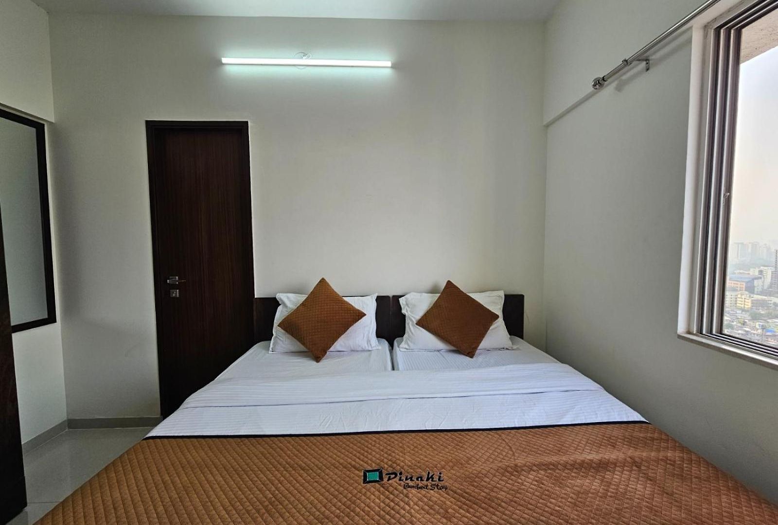 Pinaki Comfort Malad *