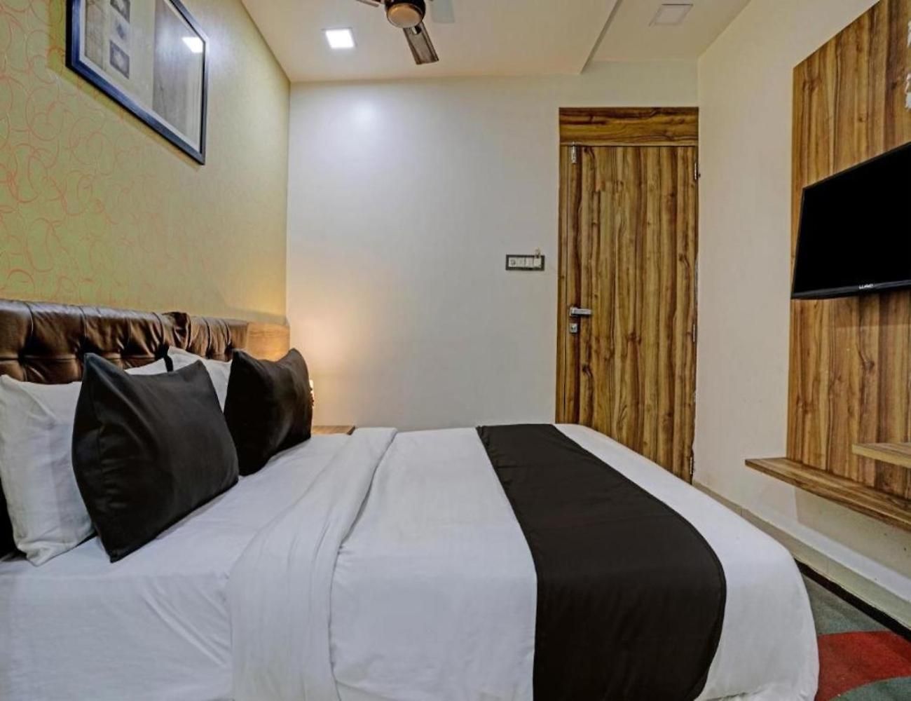 Blue Residency Hotel