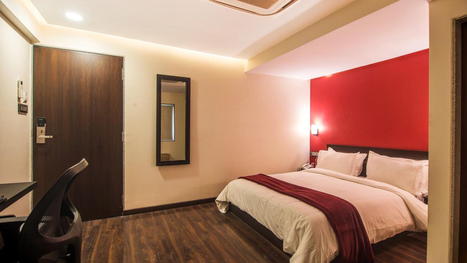 Bed & Breakfast The V Sadan Mumbai