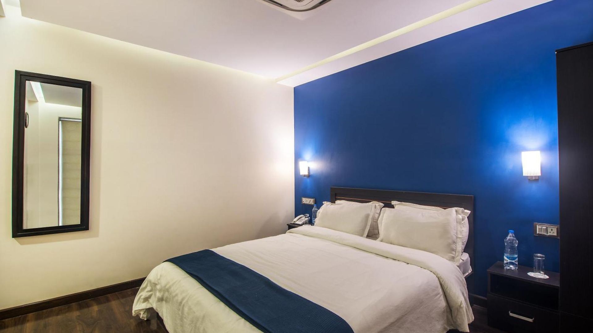 The V Sadan Bed & Breakfast 4*