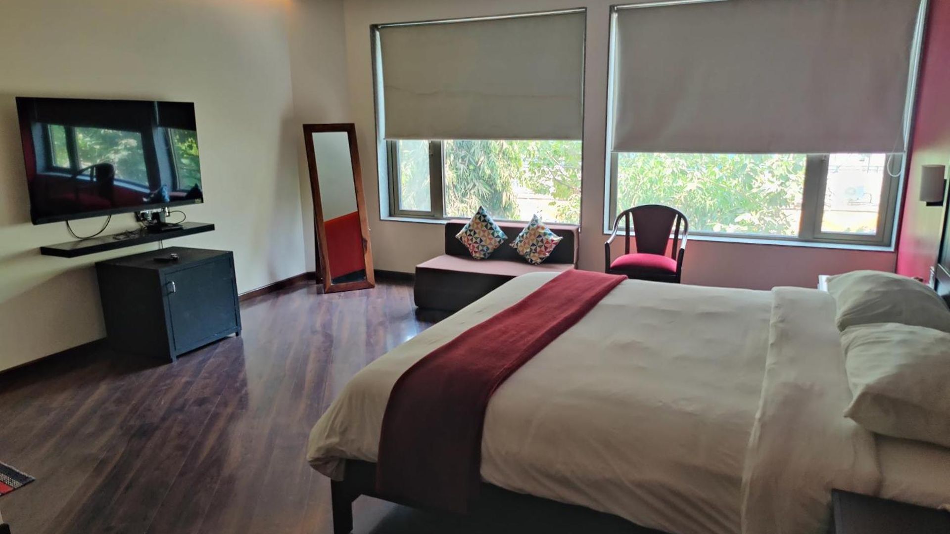 Bed & Breakfast The V Sadan Mumbai