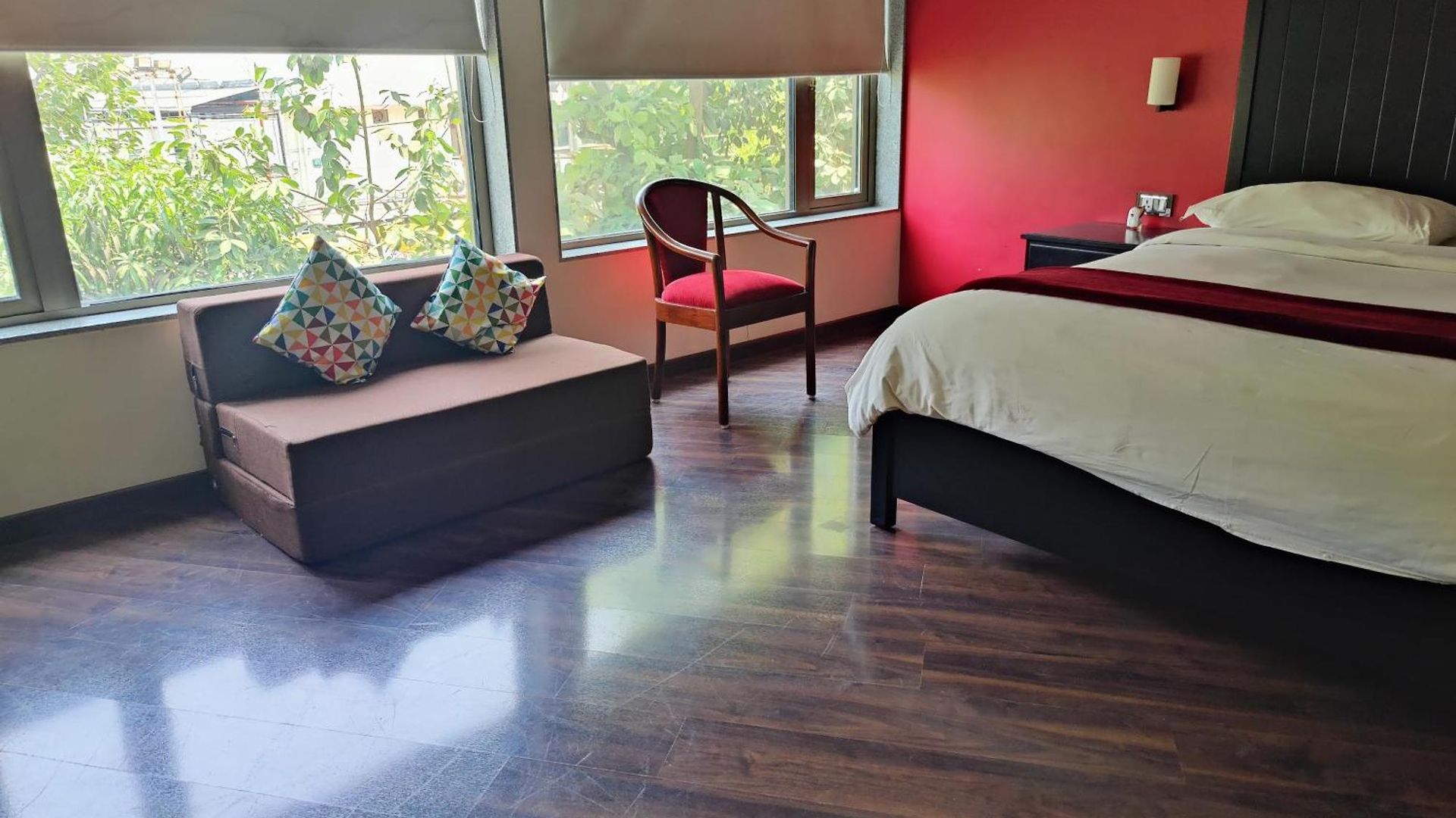 Bed & Breakfast The V Sadan Mumbai