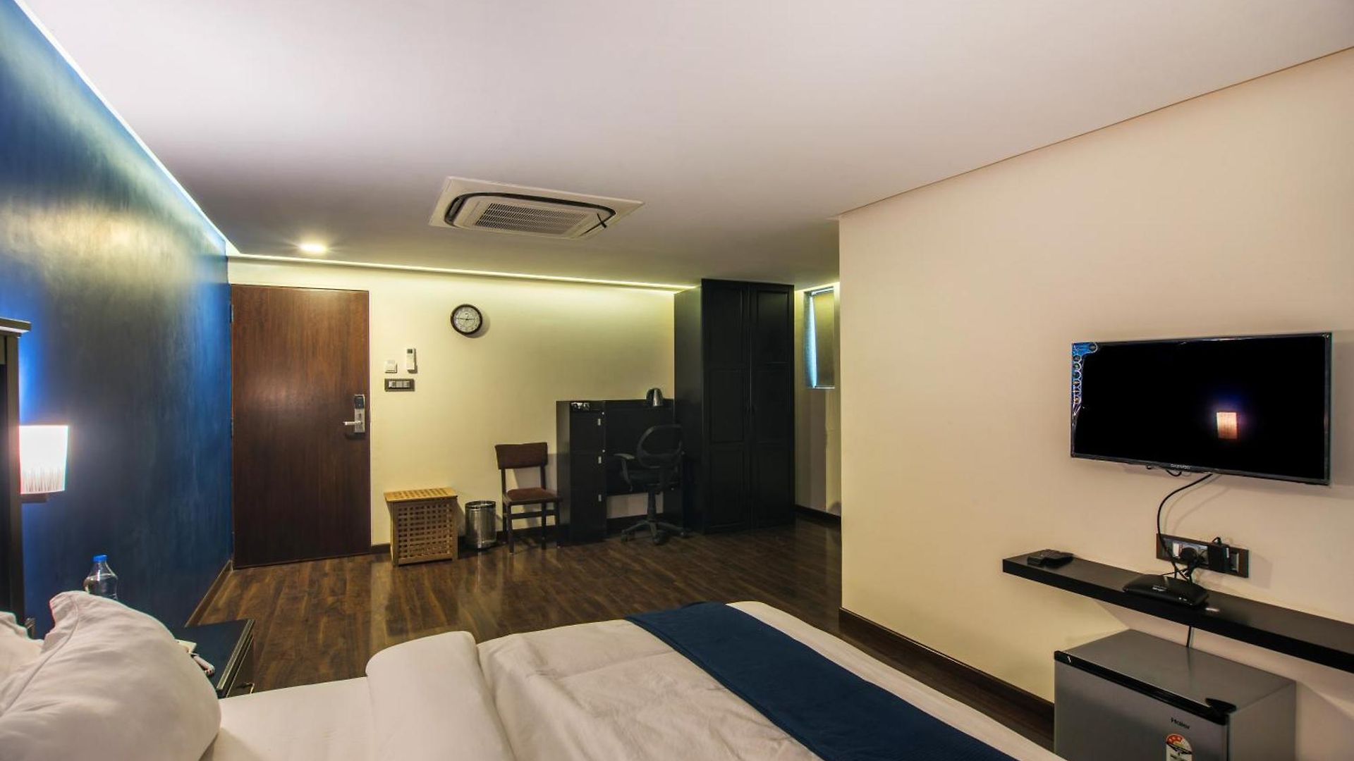 The V Sadan Bed & Breakfast 4*