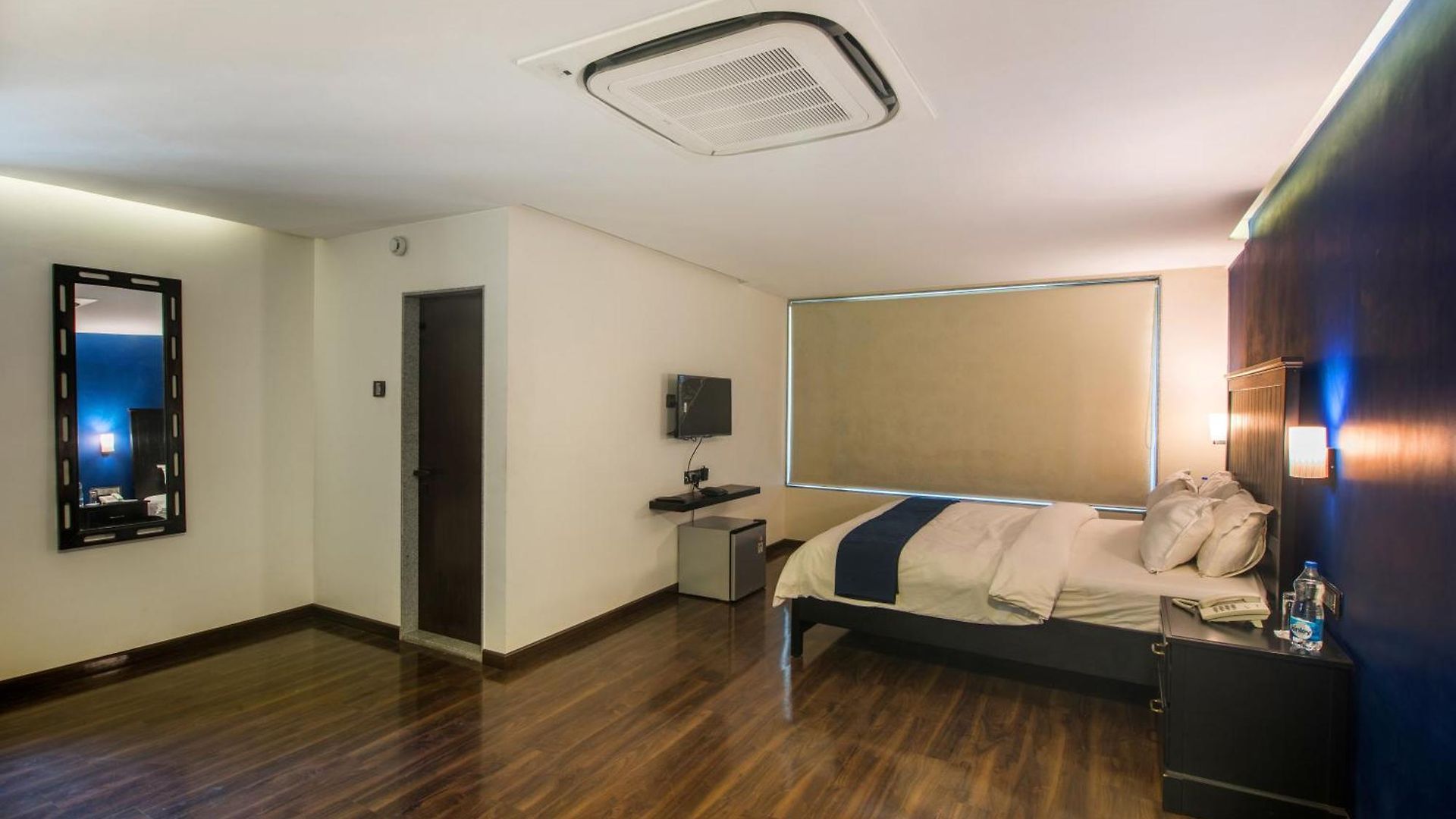 Bed & Breakfast The V Sadan 4*