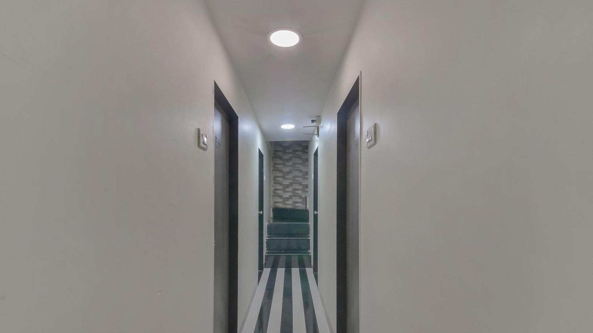 O By Oyo Ak Palace Near Chhatrapati Shivaji International Airport Hotel Mumbai