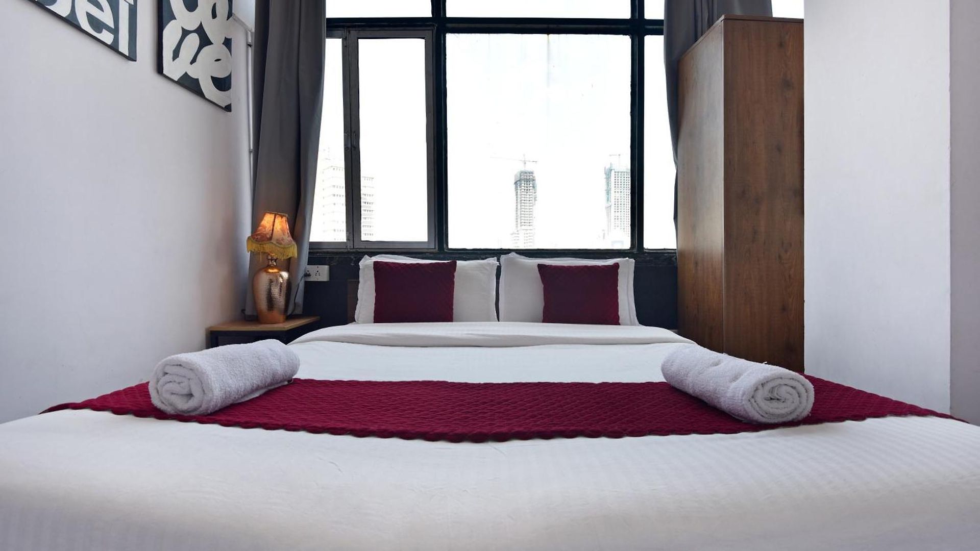 Hotel Hsquare West Wind