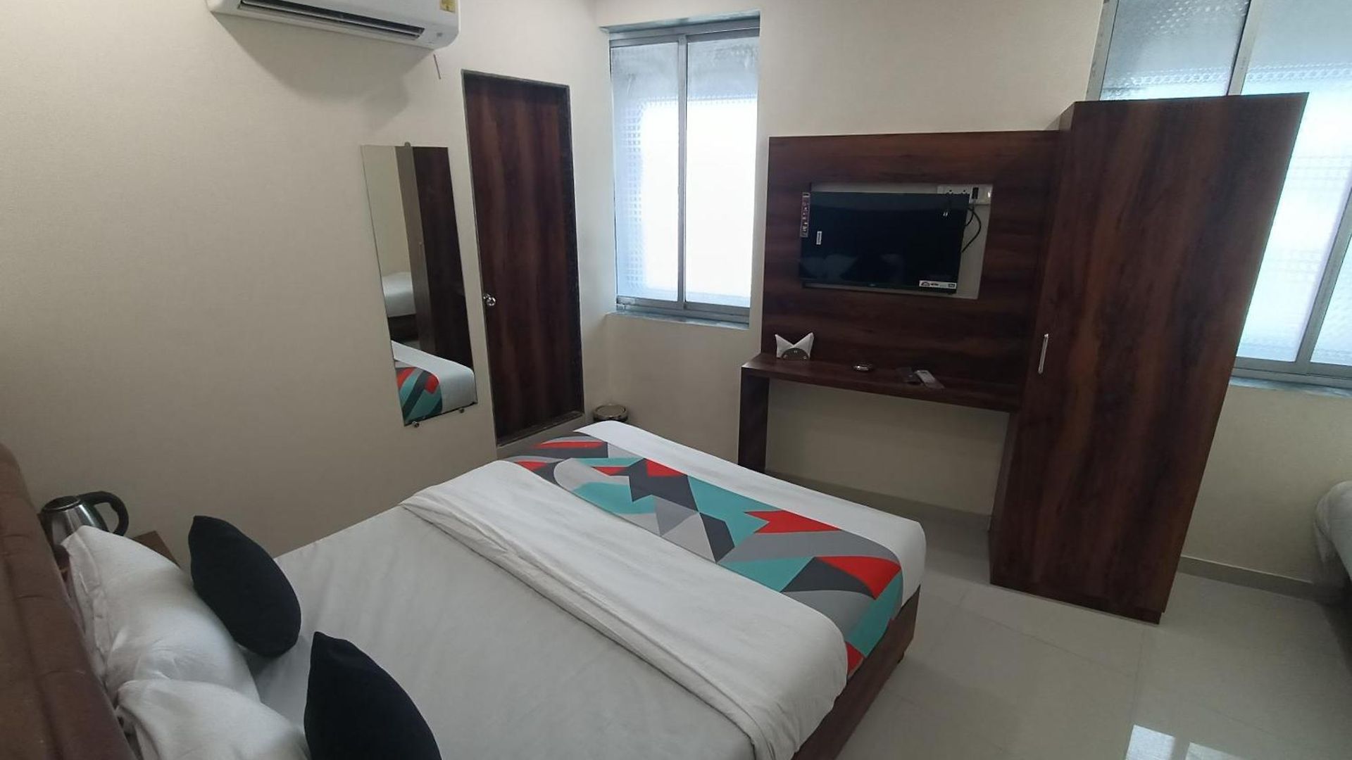 Lavender - In Andheri East Hotel *