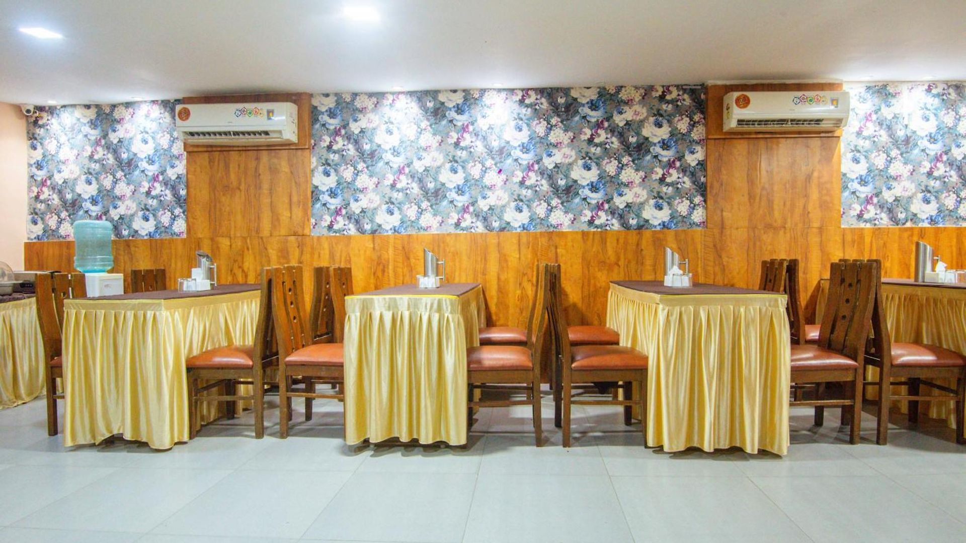 Treebo Anam International Hotel Mumbai