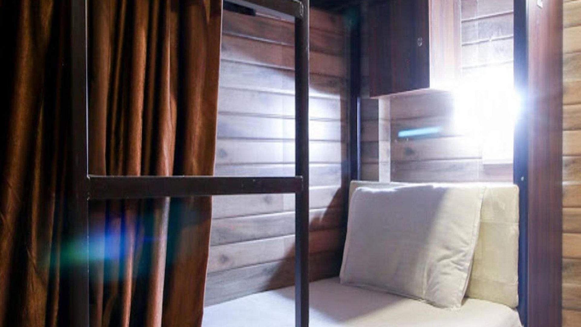 Apartment Negasi Mumbai