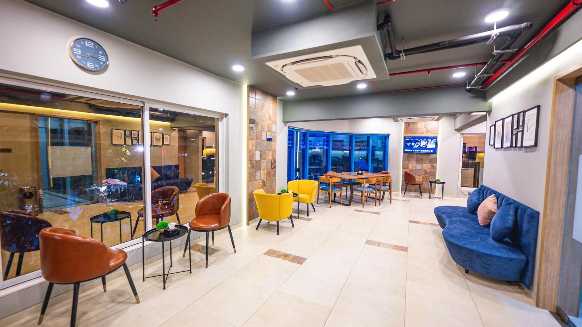 Hotel Indie Studios, Chembur 3*