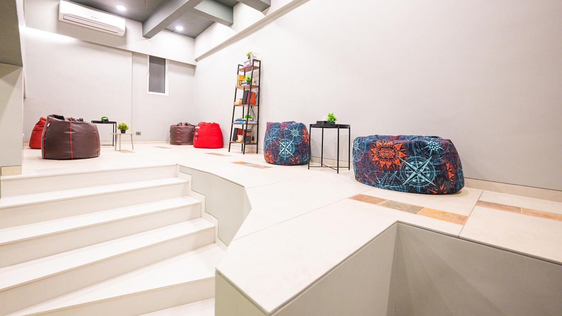 Hotel Indie Studios, Chembur Mumbai