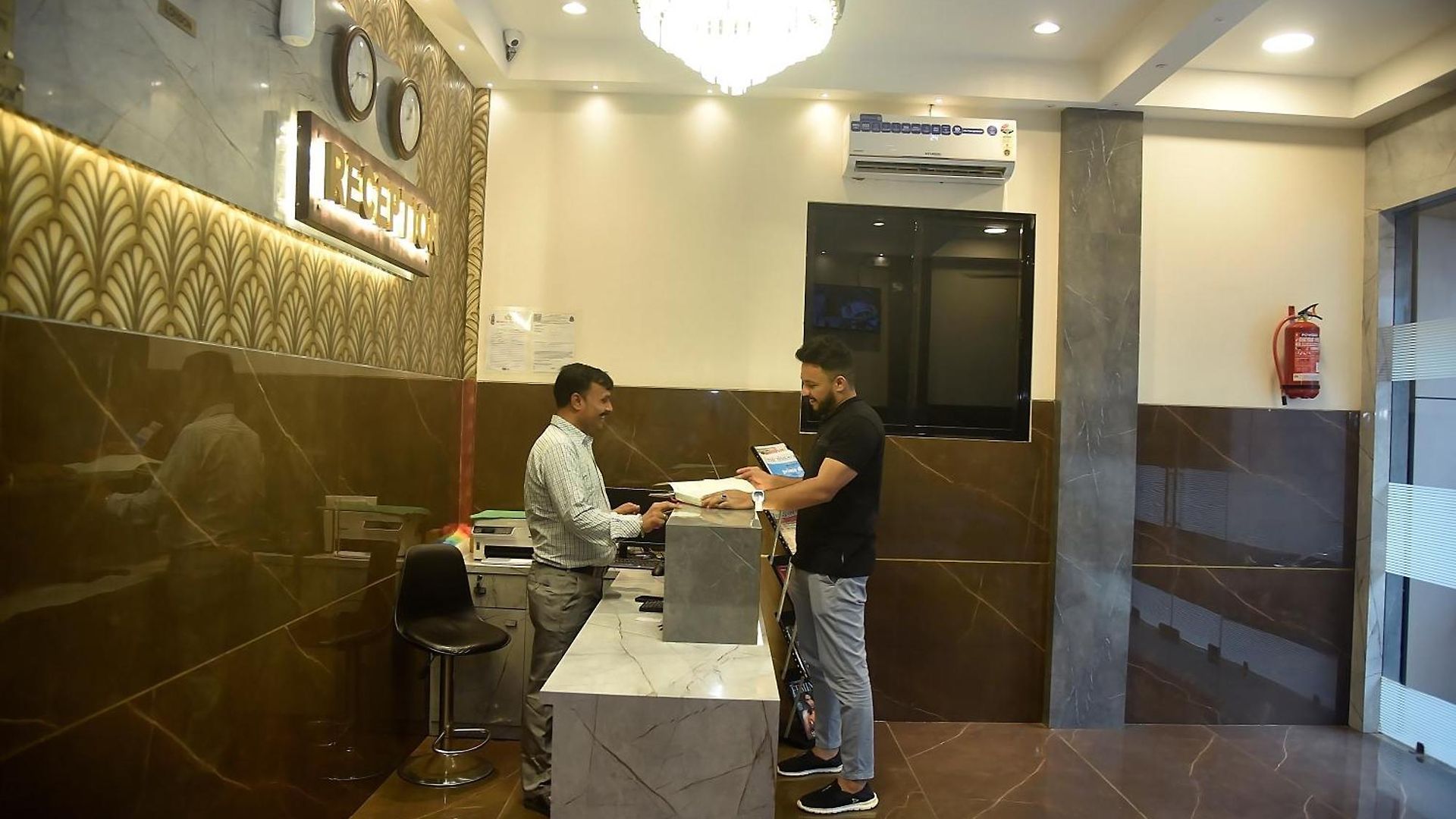 Hotel Pride Near Airport T2 Mumbai