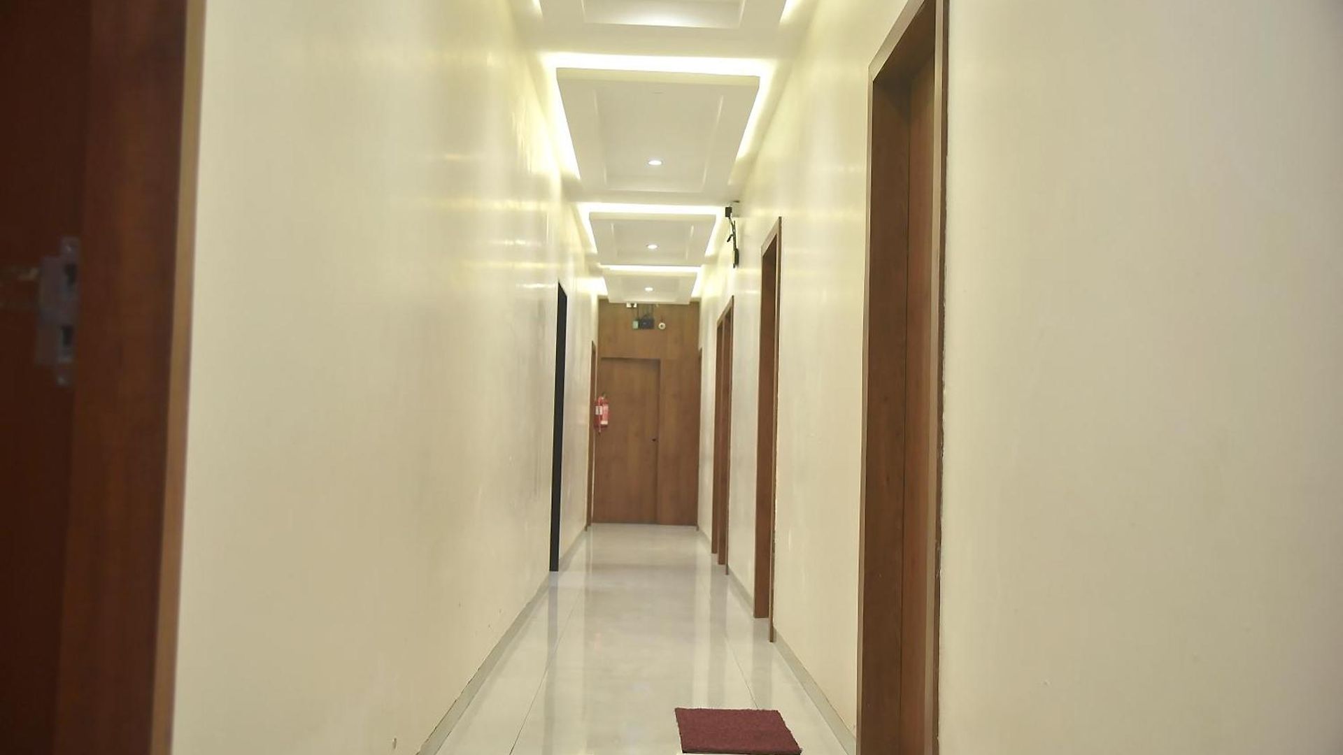 Hotel Pride Near Airport T2 Mumbai