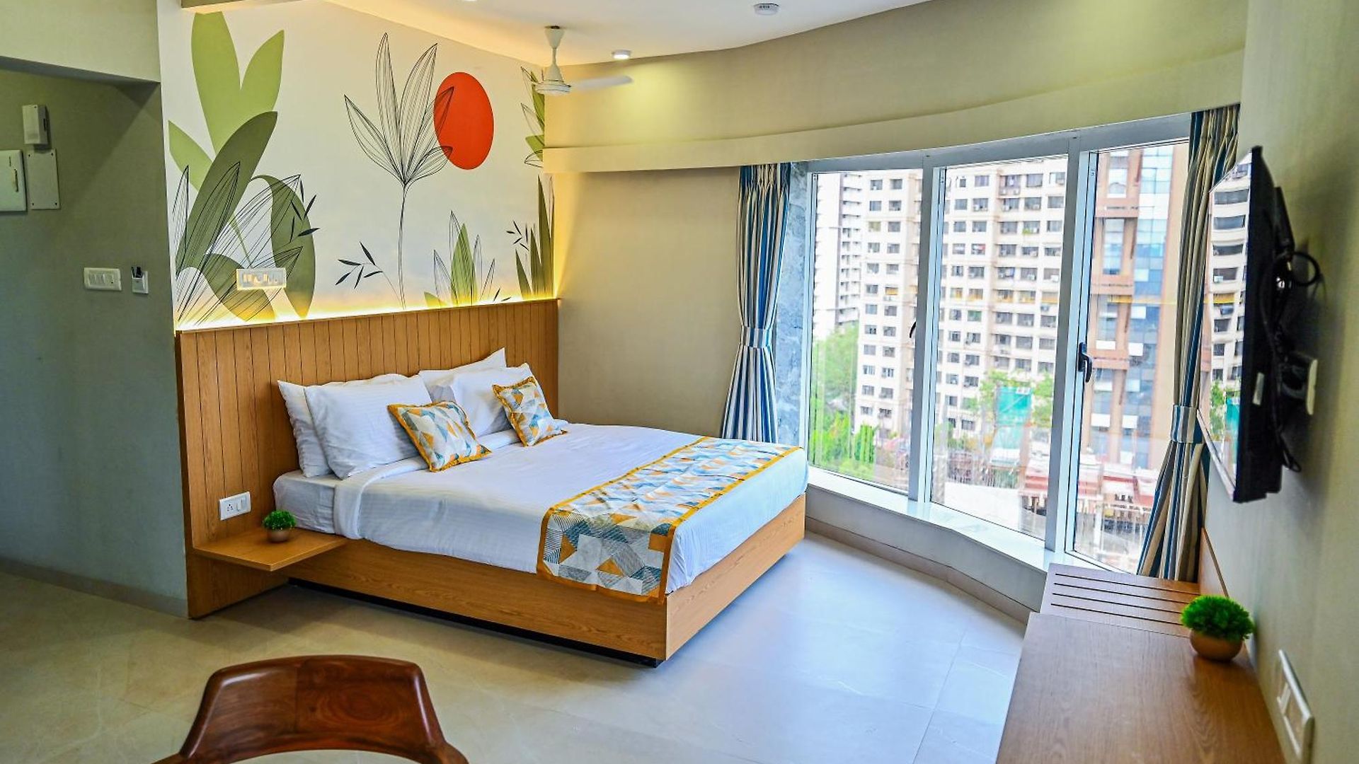 Indie Studios, Chembur 3*