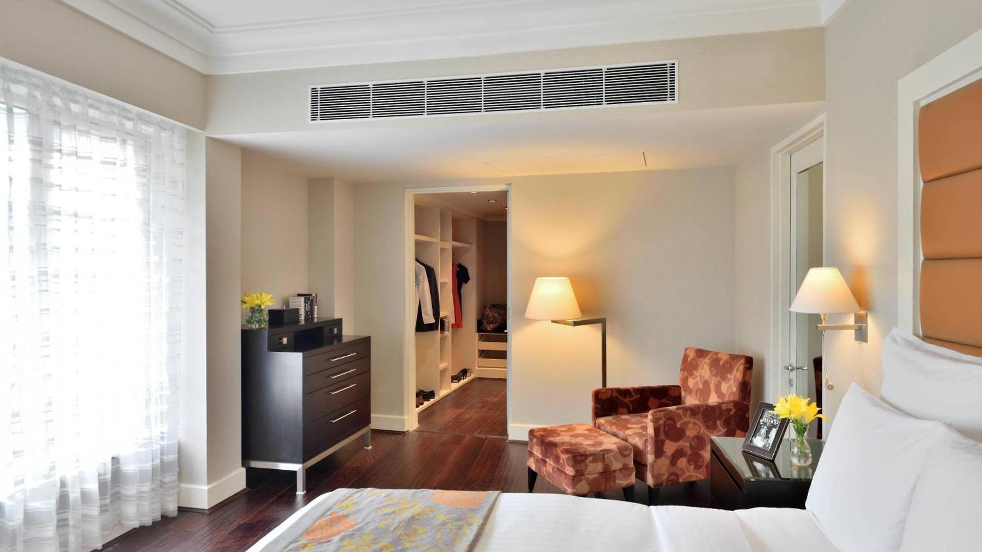 Marriott Executive - Lakeside Chalet, Hotel 4*